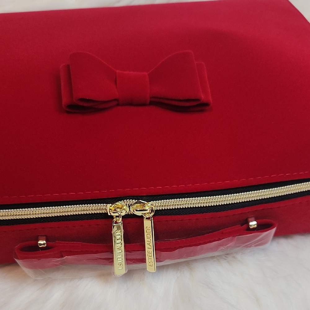 Elegant Estee Lauder Red Bow Cosmetic Bag. Size 13" by 11". - Picture 6 of 11